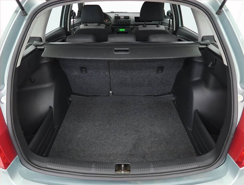 Škoda Fabia (2011) 1.2 TSI, Serv.kniha, po STK - fotka 13 z 15