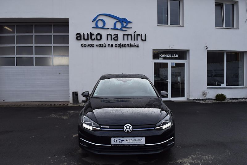 Volkswagen Golf (2019) 1.5TSI 96kw IQ.DRIVE NAVI ACC  - fotka 3 z 50