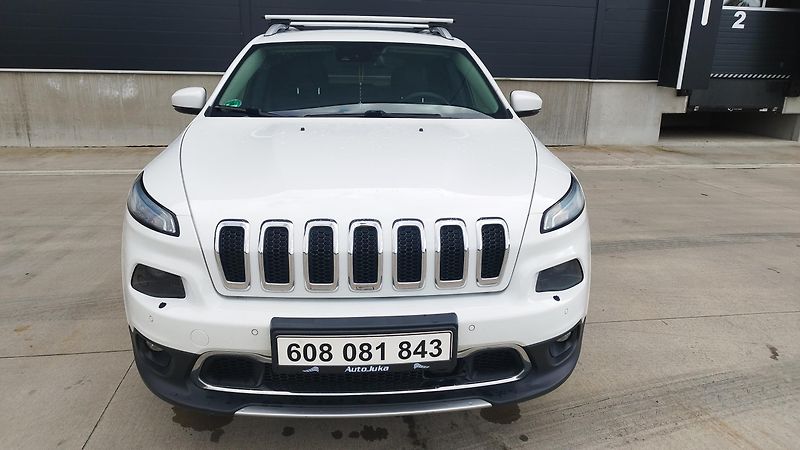 Jeep Cherokee 2.0JTD-volat-608 081 843 - fotka 9 z 19