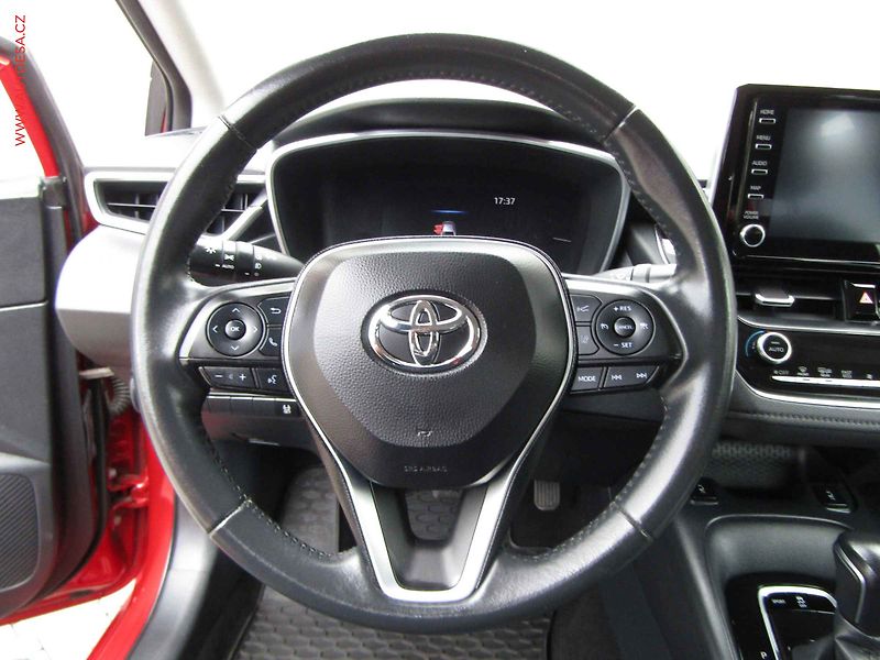 Toyota Corolla (2020) 1.6 VVT-i, ČR, Comfort, AT - fotka 18 z 19