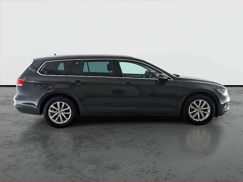 Volkswagen Passat (2015) Business 2.0 TDI, Automat - fotka 6 z 17