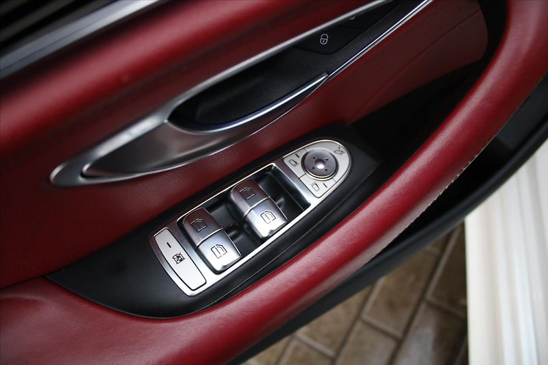 Mercedes-Benz CLS 450 4MATIC AMG DPH ČR - fotka 27 z 29