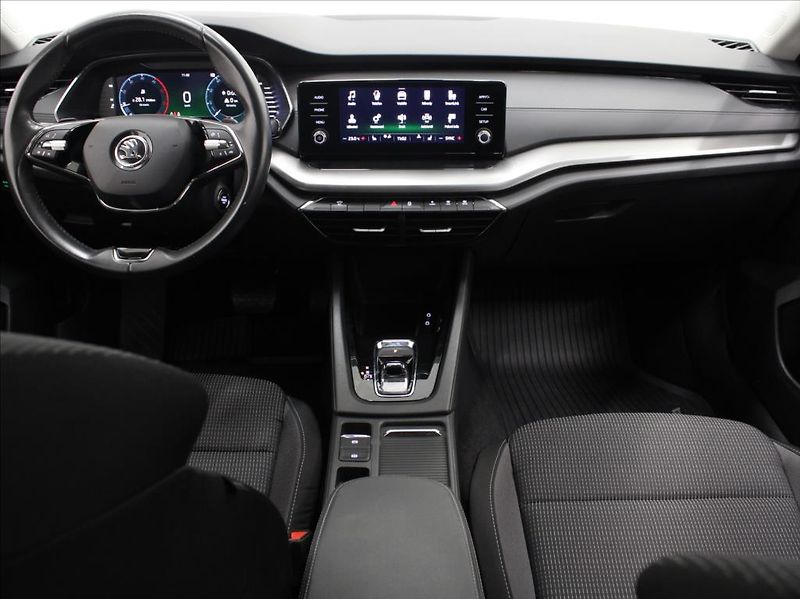 Škoda Octavia 2,0 TDi DSG Ambi. 104tkm.ČR - fotka 8 z 23