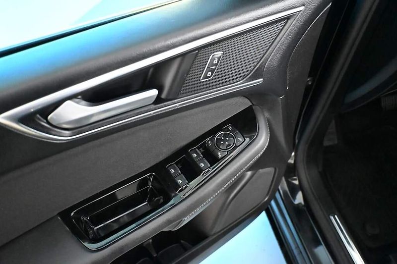 Ford S-MAX (2021) 2.0 LED Kamera Tažné 8Kol 8AT - fotka 20 z 33