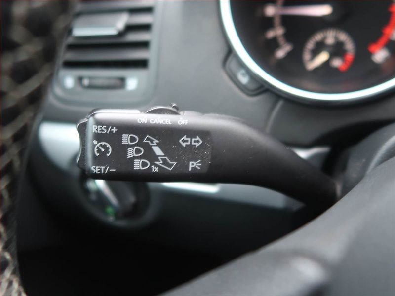 Škoda Yeti (2011) 2.0 TDI, Navi, Xenony - fotka 18 z 19