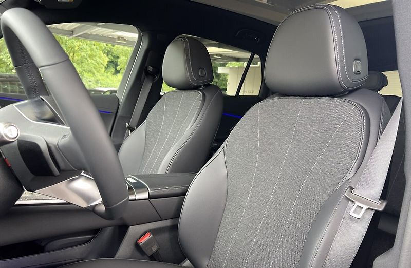 Mercedes-Benz GLC 400 4M Avantgarde Burm Pano DI - fotka 11 z 25