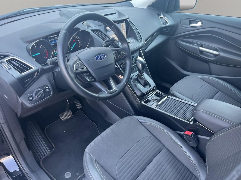 Ford Kuga (2017) 2.0 110kW, 4x4, Tažné, Serv.kn - fotka 20 z 22