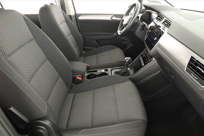 Volkswagen Touran (2023) Comfortline 1.5 TSI - fotka 7 z 20