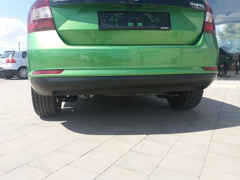 Škoda Rapid 1.4TSi,DSG,XENONY,PANORAMA!! - fotka 8 z 31