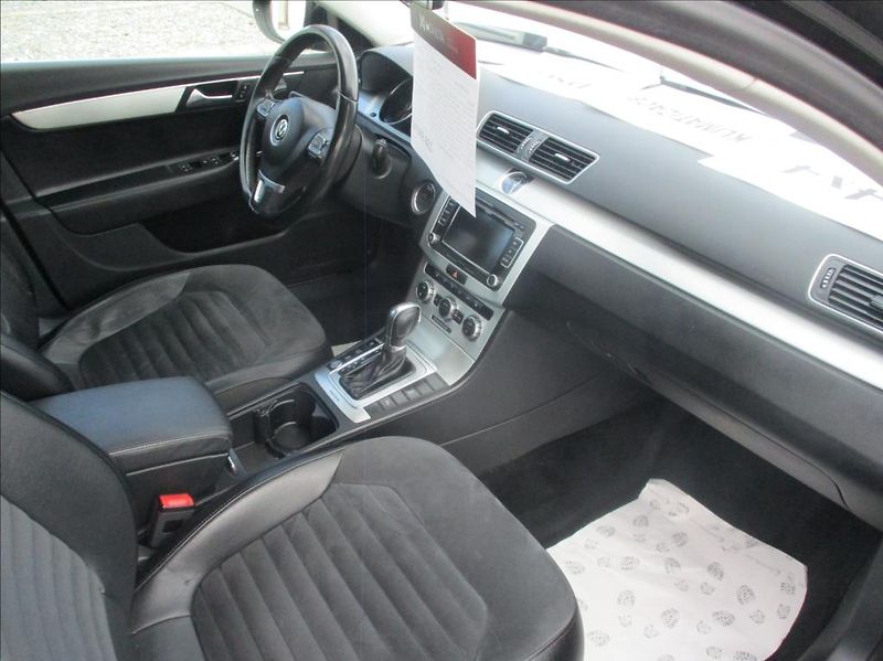 Volkswagen Passat 2,0 TDI,Highline,DSG,4x4,CZ, - fotka 9 z 47