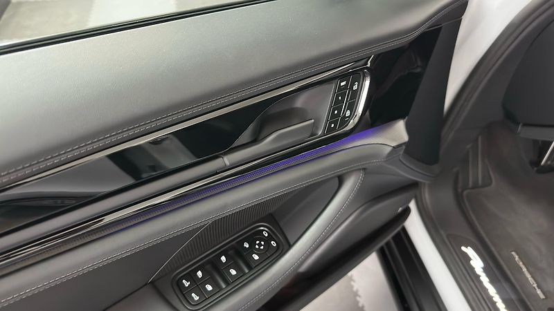 Porsche Panamera GTS / ZÁRUKA / TOP VÝBAVA  - fotka 35 z 64