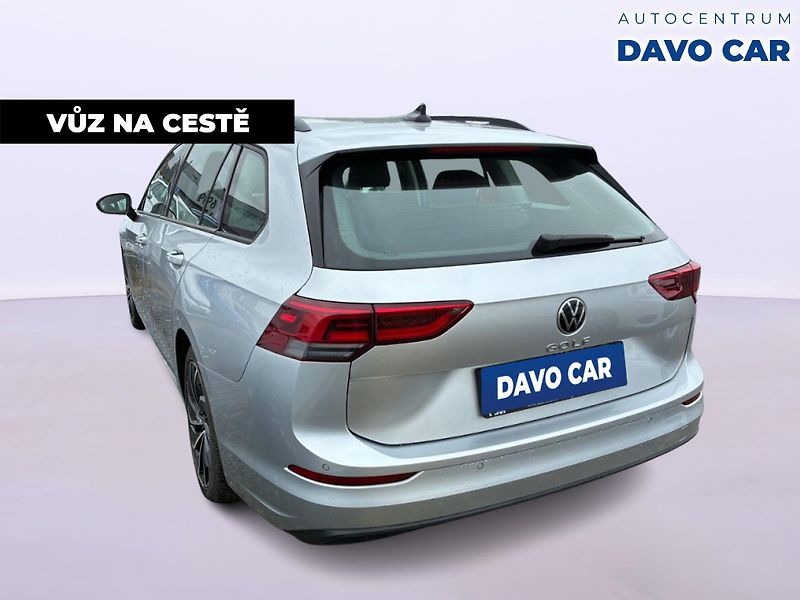 Volkswagen Golf 1.5 TSI EVO 110kW Life DPH CZ - fotka 4 z 12