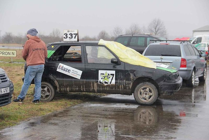 Rallyslalom 2024 Přerov na bochořském letišti.