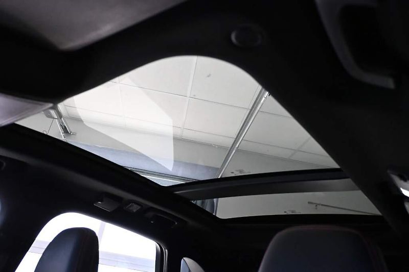 Ford Mondeo (2022) 2.0 LED SONY ACC TITANIUM Tažn - fotka 30 z 38