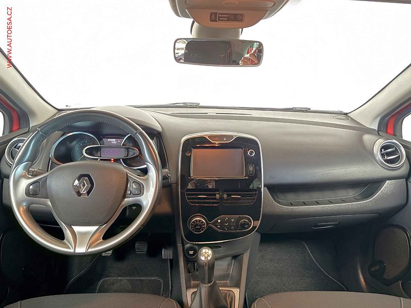 Renault Clio (2015) 1.5dCi, 2.maj,ČR, STK2/28, AC - fotka 8 z 15