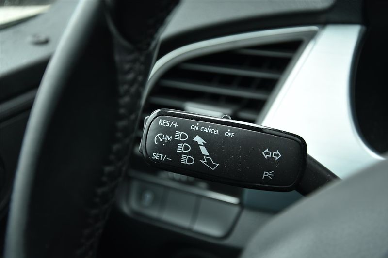 Škoda Fabia 1.2TSi 1.MAJITEL DPH ČR - fotka 14 z 19