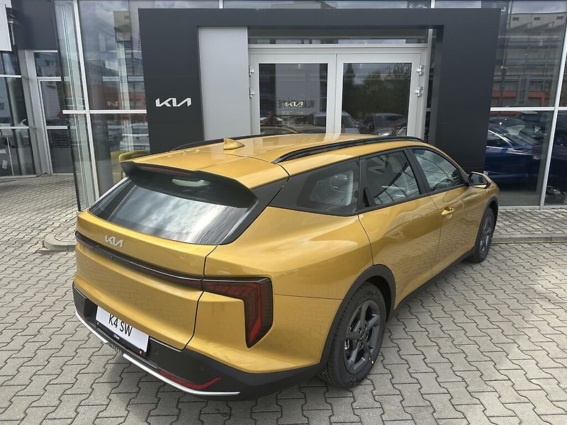 Kia K4 Sportswagon (2026) 1,6 T-GDi 7DCT 110 kW SPIN - fotka 3 z 6