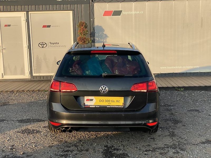 Volkswagen Golf 2.0TDi, DSG, Allstar, 2x kola - fotka 6 z 20