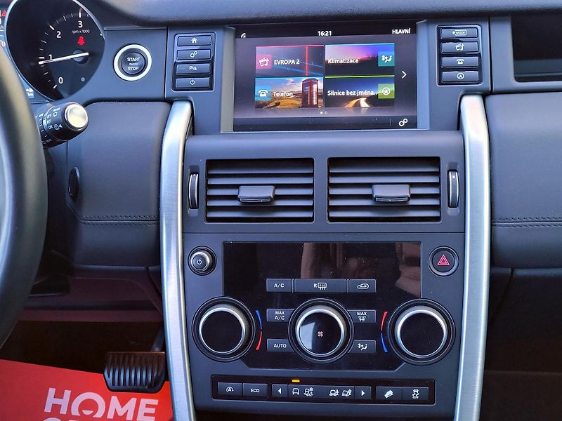 Land Rover Discovery Sport 2,0 TD4 4wd,DPH,SERVIS - fotka 33 z 48