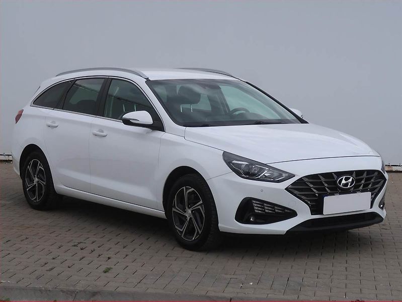Hyundai i30 (2021) Family 1.5 DPI, Serv.kniha - fotografie inzerátu