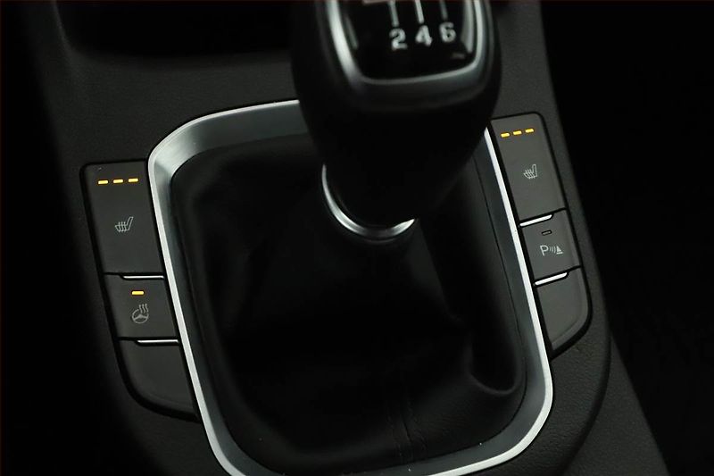 Hyundai i30 (2023) Smart 1.0 T-GDI, ČR,1.maj - fotka 14 z 15