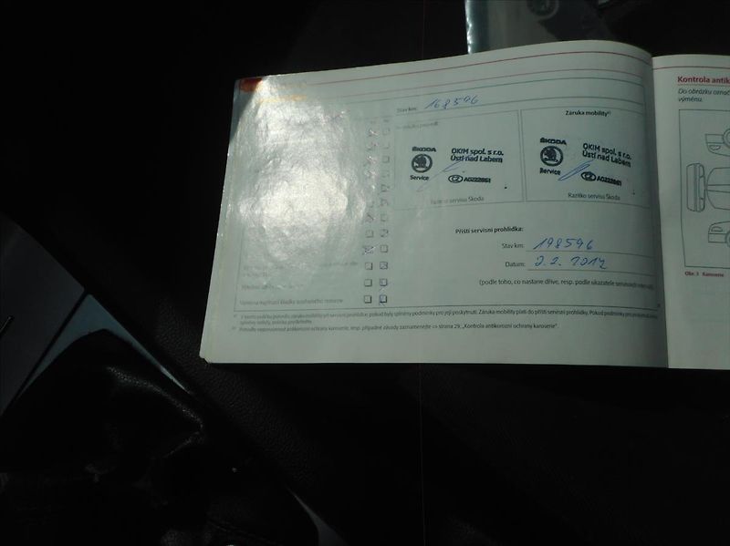 Škoda Octavia 1,6 TDi - fotka 28 z 32