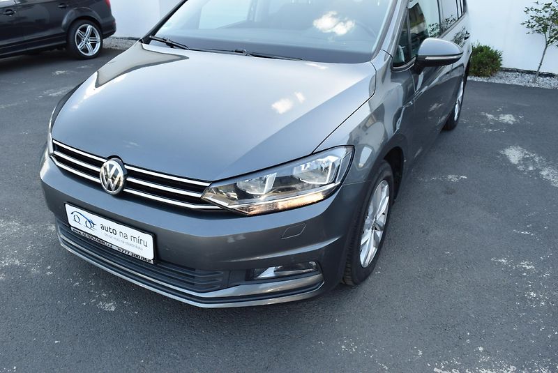 Volkswagen Touran (2017) 1.4TSI 110kw CLBMT NAVI TAŽNÉ - fotka 2 z 48
