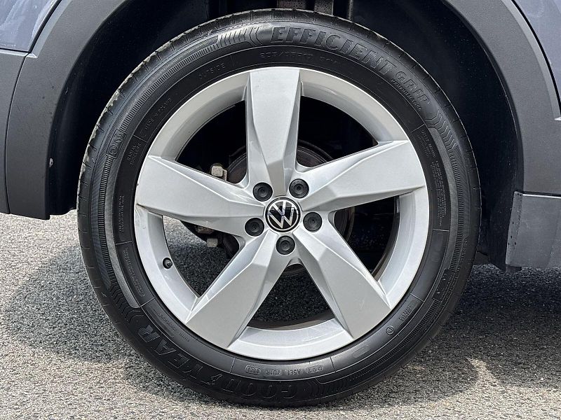 Volkswagen T-Cross (2023) 1.0 TSI DSG Style - fotka 25 z 28