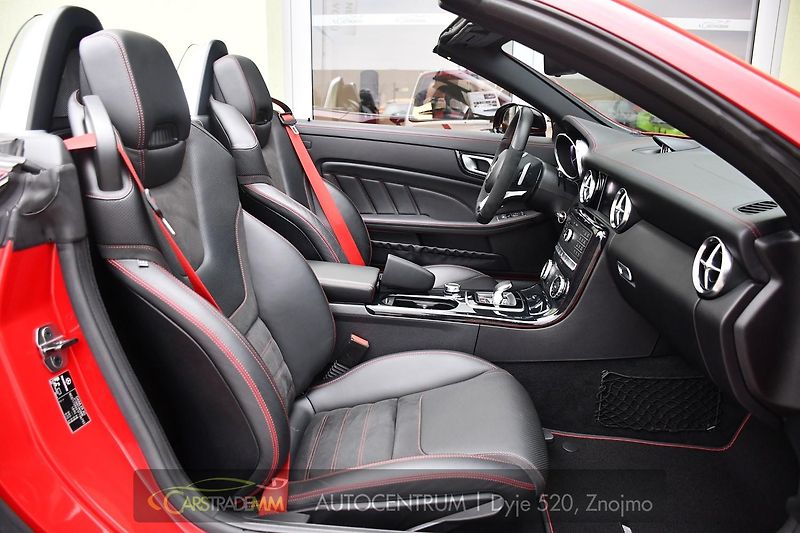 Mercedes-Benz SLC 43 AMG  - fotka 21 z 57