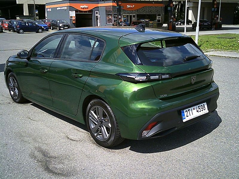 Peugeot 308 (2023) 1.2 KOUPENO ČR,1.MAJITEL - fotka 3 z 15