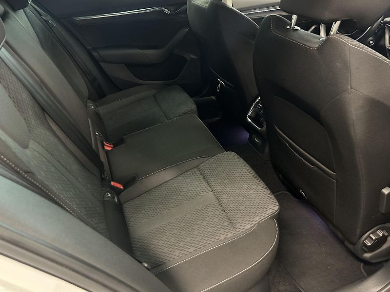 Škoda Octavia (2023) 2.0TDi DSG Style Matrix LED TZ - fotka 26 z 28