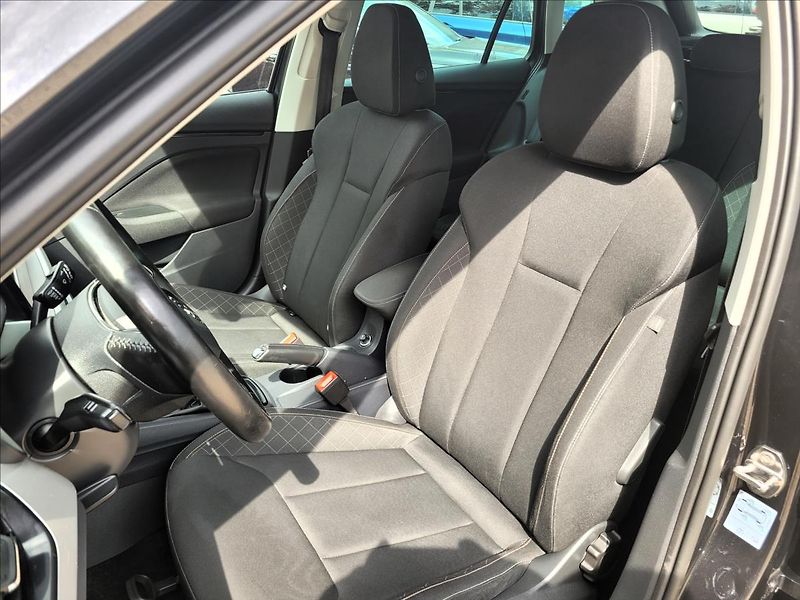 Škoda Kamiq 1,0 TSI,TFT,NAVI,VÝHŘEV,KLIMA - fotka 8 z 50