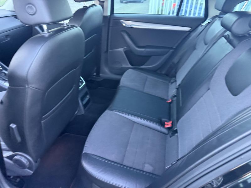 Škoda Octavia (2017) 1.6tdi - fotka 38 z 52
