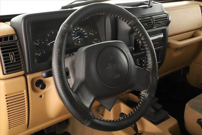 Jeep Wrangler (1996) 2.5, 4X4 - fotka 8 z 13