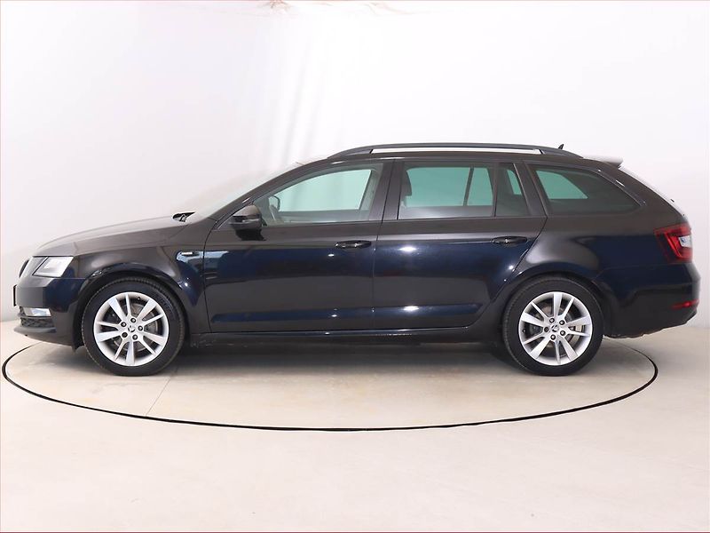 Škoda Octavia (2017) 1.8 TSI, Automat, Serv.kniha - fotka 3 z 20