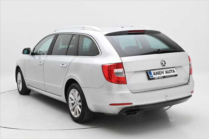 Škoda Superb 2,0 TDI 103 kW Ambition Servis - fotka 7 z 28