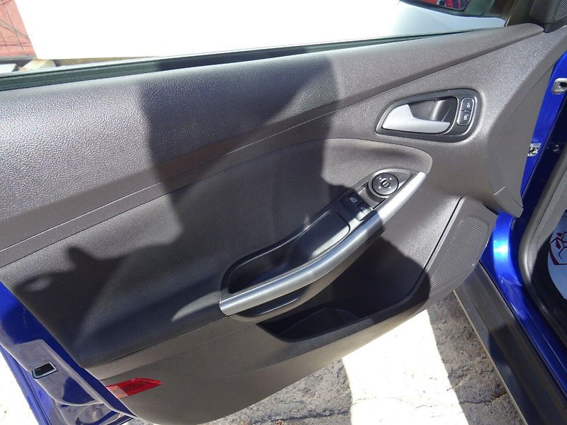 Ford Focus (2015) 1.0i,92kW,71tkm,klima,ALU - fotka 15 z 22