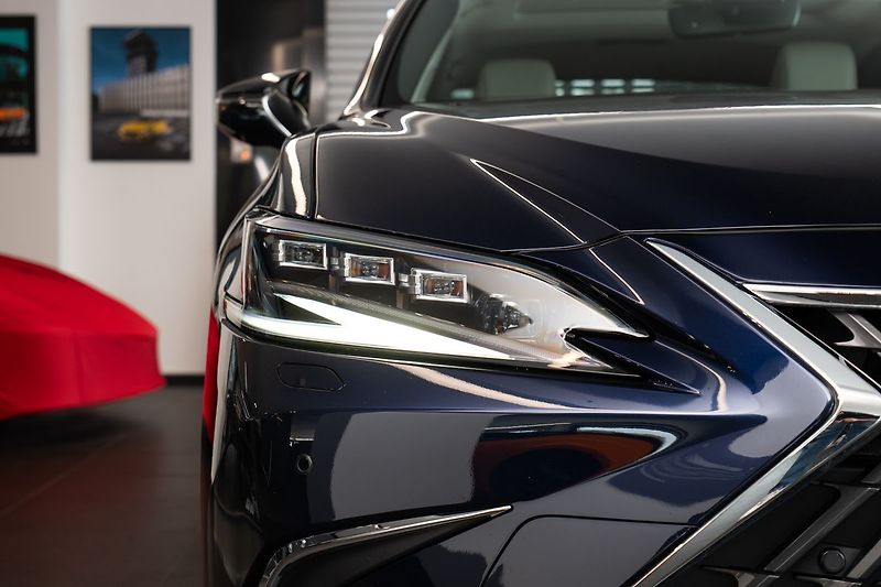 Lexus ES 300 H/MarkLevinson/360/Vyhřívaná/V - fotka 27 z 28
