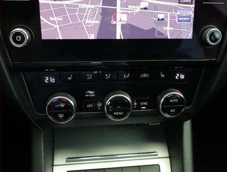 Škoda Octavia (2019) Ambition Plus 2.0 TDI, Automat - fotka 13 z 19
