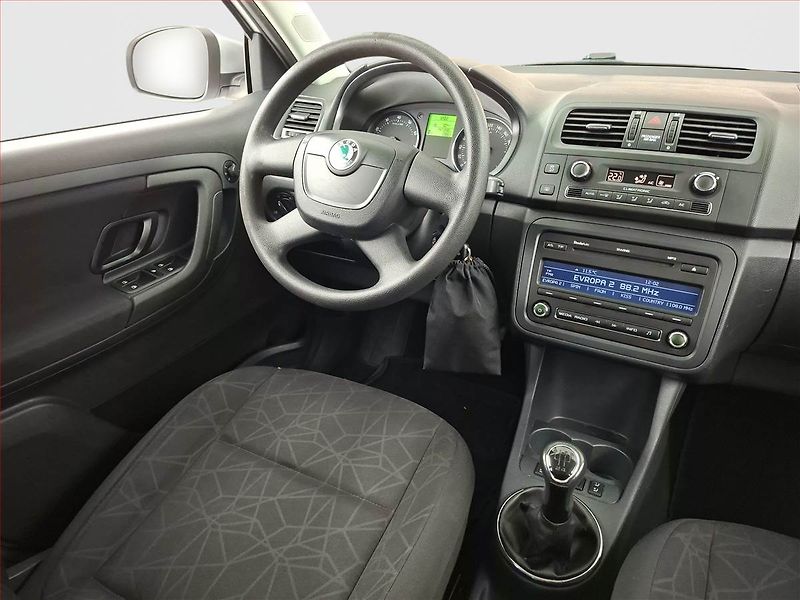Škoda Fabia (2012) 1.2 TSI, Tempomat - fotka 7 z 16