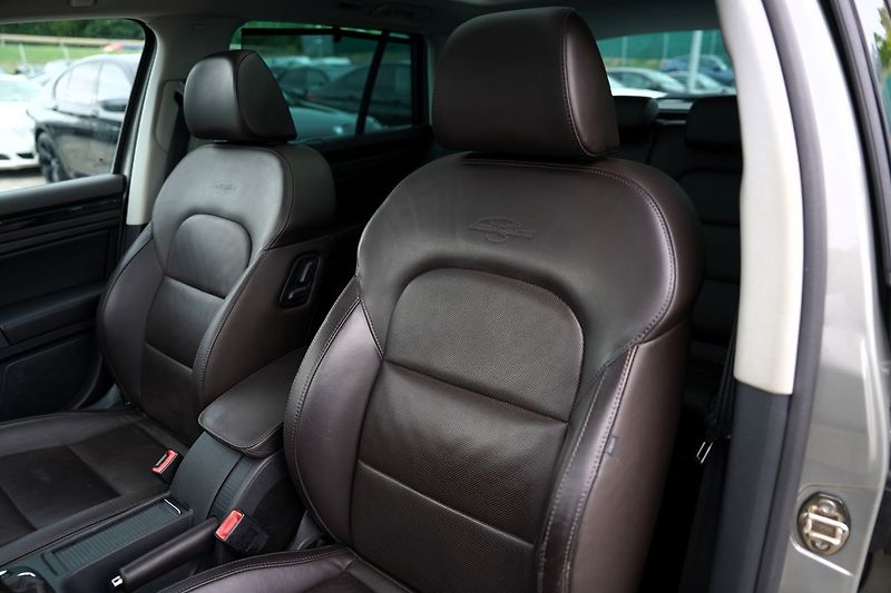 Škoda Superb 2.0 TDI 125 kW L&K/ČR/DPH - fotka 27 z 44