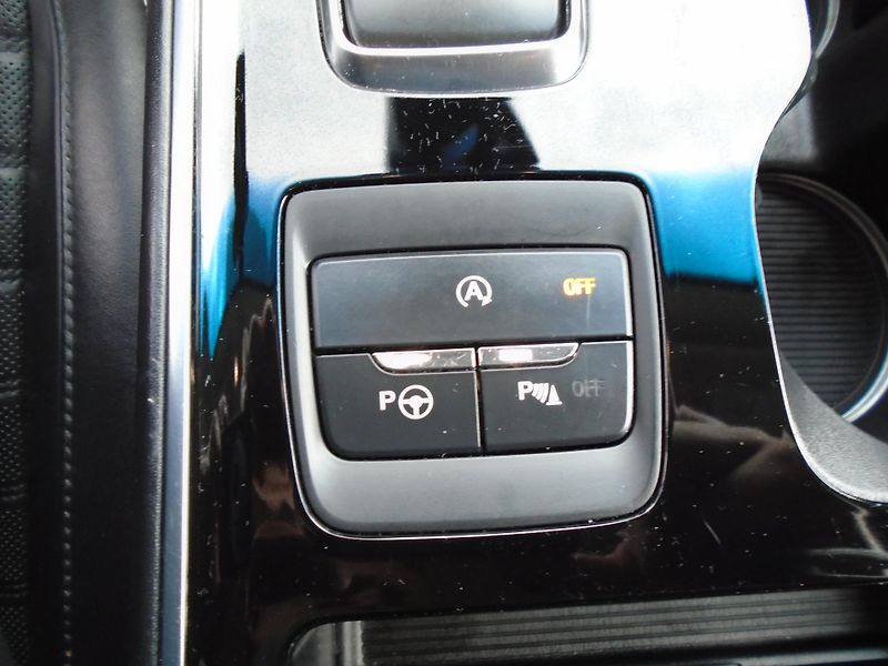 Ford Edge 2,0EcoBlue 175kW 8AT Vignale - fotka 23 z 45