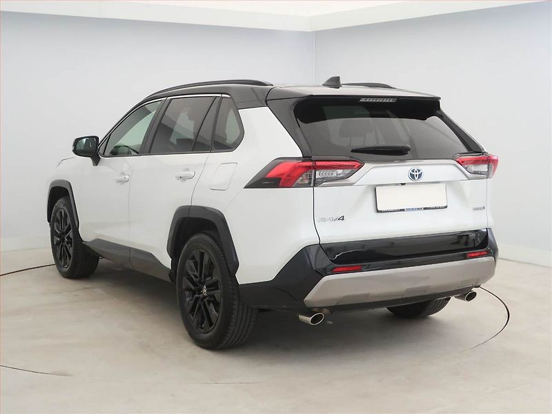 Toyota RAV4 (2023) 2.5 Hybrid - fotka 4 z 16