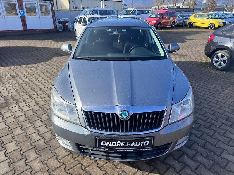 Škoda Octavia (2012) 1,6 TDI 77KW TAŽNÉ SK FACELIFT - fotka 9 z 49