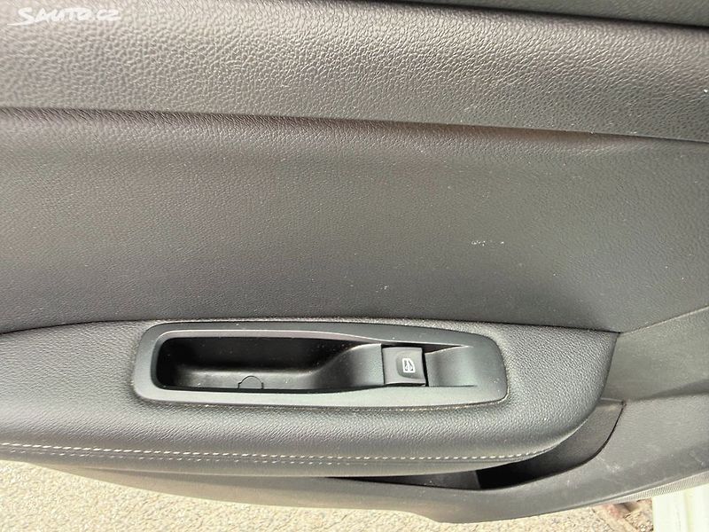 Renault Mégane 1.5 DCi 1.majitel CZ - fotka 28 z 33