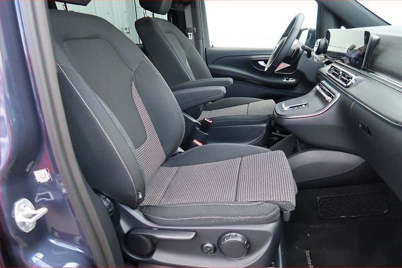Mercedes-Benz Třídy V (2025) 250 d - fotka 9 z 23