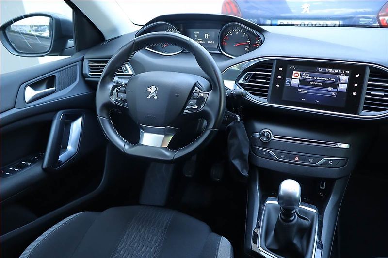 Peugeot 308 (2016) 1.6 BlueHDi, Serv.kniha - fotka 7 z 22