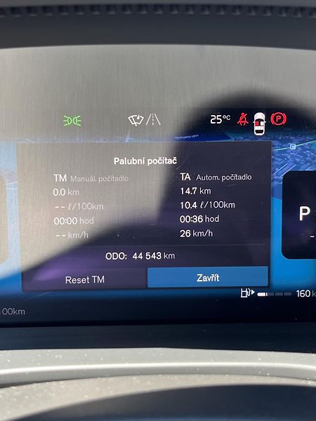 Volvo XC40 (2022) B3 FWD AUT PLUS 1. MAJITEL - fotka 22 z 23