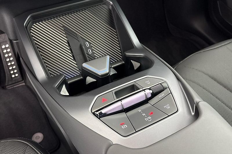 BMW iX3 40 - fotka 25 z 28