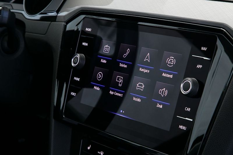 Volkswagen Passat 2.0TDI 110kW DSG Tažné Kamera - fotka 20 z 30